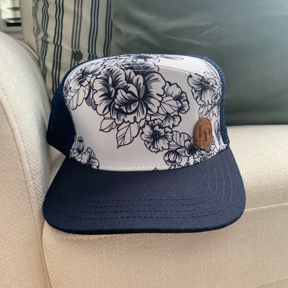 L&P Adult Cap 🇨🇦